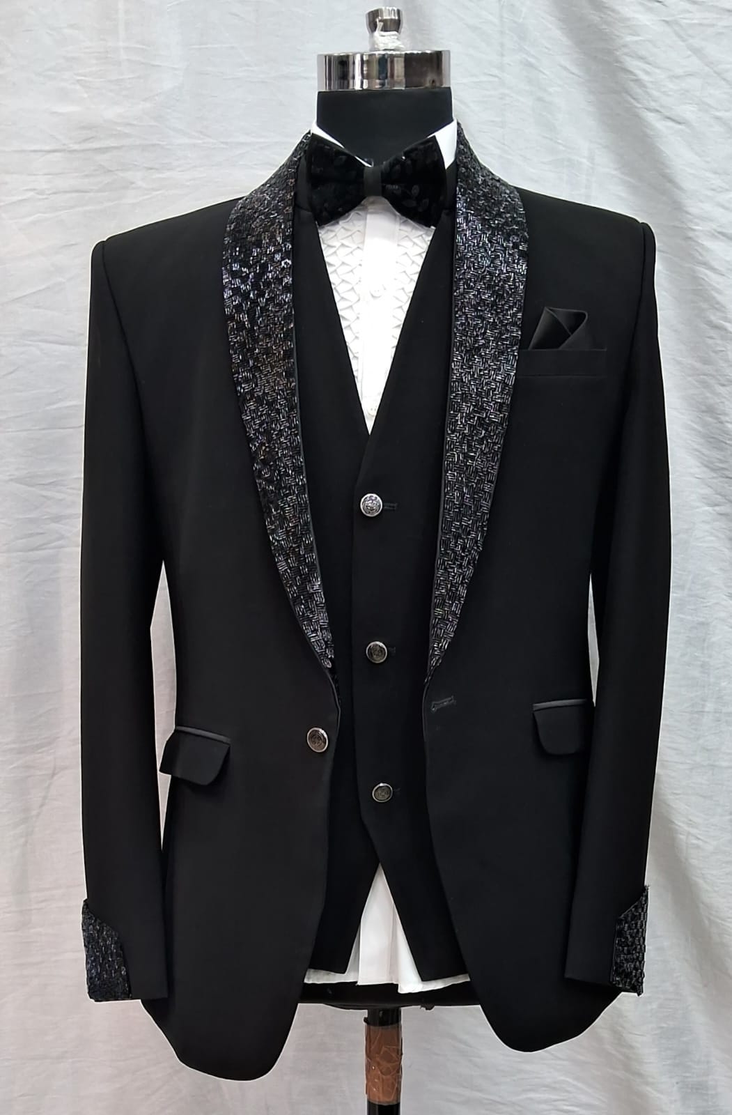French Crown Jade Black Plain Tuxedo Suit